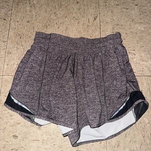 Lululemon Hotty Hot Run Shorts Length 2.5 GRAY Size 4